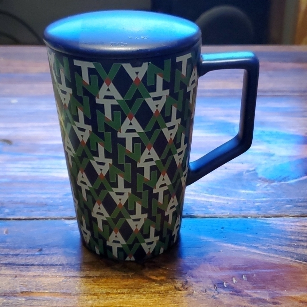 𝅺TEAVANA Lidded Mug
